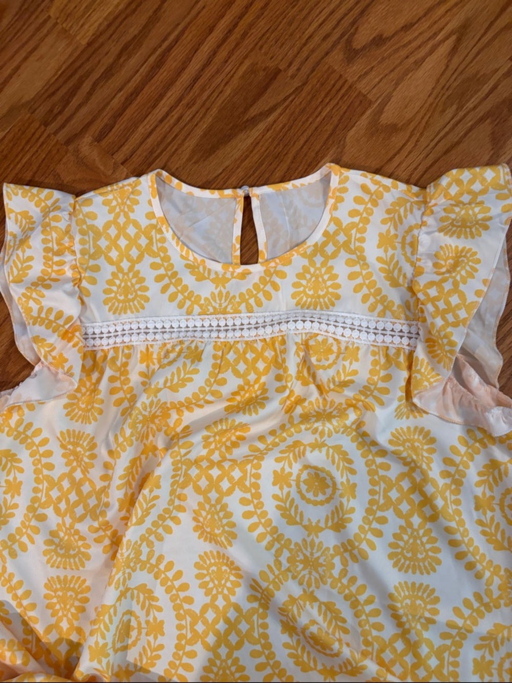 Yellow Patterned Flutter-Sleeve Dress - Picture 2 of 2